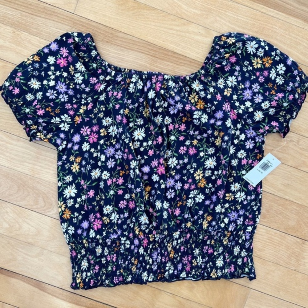 NWT Gap Floral Shirt - Size L.
